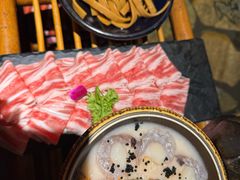 -老牌坊云南鱼豆花火锅(爱建店)