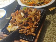 -老码头黑皮肘子锅包肉(赣水路店)