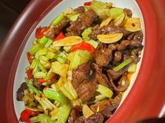 小炒黄牛肉-魏铭鱼头捞饭(晋阳路店)