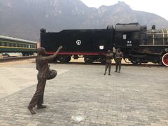 -百里峡七彩艺术小镇