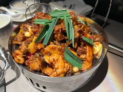 -伴山牛贵州黄牛肉火锅·苗疆非遗艺术餐厅(上海首店)