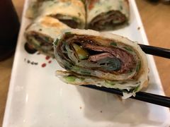 葱饼卷牛肉-台北楚楚园馅饼粥(虹桥南丰城店)