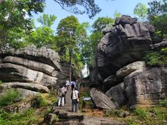 -梭布垭石林景区