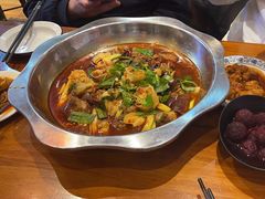 -爆炸头阿姨小四川正宗川味小吃(无任何分店)