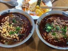 -丁丁猫重庆小面(徐州路店)