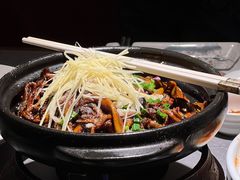 荣记鳝丝-吴越荣记·苏州菜·松鼠桂鱼(斜塘老街店)