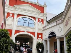 -佛罗伦萨小镇广佛名品奥特莱斯(疏港路店)