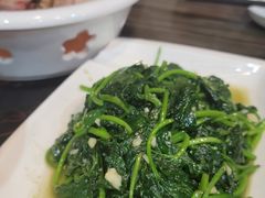 -姐妹临高乳猪店(海垦路店)