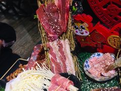 -鹤江桥·红油牛肉粉(SKP店)