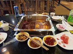 -百年川椒重庆老火锅(光谷店)