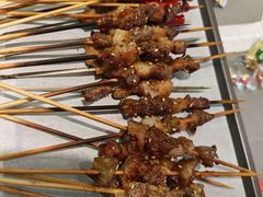 -小两口锦州烧烤·脆皮油边(依云北郡店)