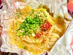 -何师烧烤·小龙虾·江湖川菜·精酿啤酒(中铁西城店)