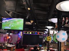 -马路牙子烧烤音乐酒馆(望京店)