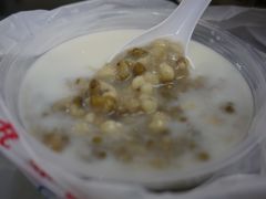 绿豆薏米牛奶-百花传统甜品店(原址店)