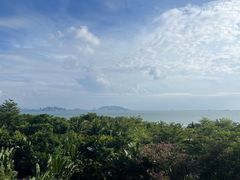 -三亚湾海居铂尔曼度假酒店