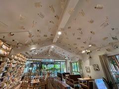 -猫的天空之城概念书店(束河店)