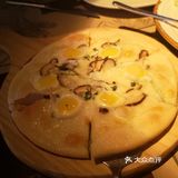 南浦路上的一家西餐厅店
