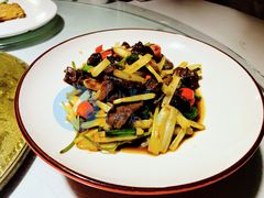 黄山牛肉-姜君·千岛湖鱼头馆(浦东大道店)