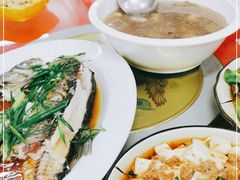 -银峰农庄·特色烧鸡·鲜无花果浸鸡