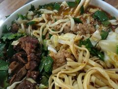 -珀玉莲花白米线店