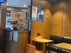 -阿香米线(闸北大润发店)