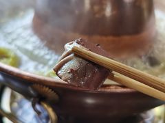 -果松木炭酸菜铜火锅·外婆参鸡汤