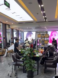 -藤野造型烫染·漂发