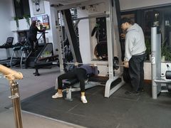 -悦耐私教健身馆(保利中心店)