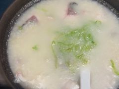 鱼片砂锅粥-粤凤佬
