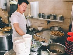 -何胖子丸子汤(南海街店)