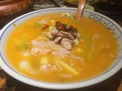 腌菜松板肉-云海肴·汽锅鸡·云南代表菜(天山百盛优客店)