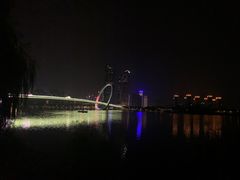 -南京眼步行桥