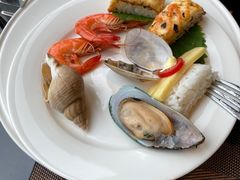 -大中华希尔顿酒店-念自助餐·嗨啤·小龙虾