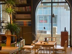 -光海书局(南京东路第一百货店)