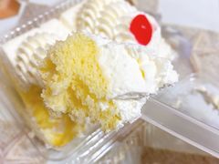 -红宝石·鲜奶小方·海派西点房(南丹店)