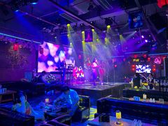 -喜鹊音乐酒馆(西街店)