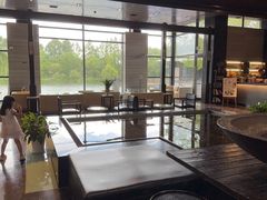 -上海怡沁园度假酒店