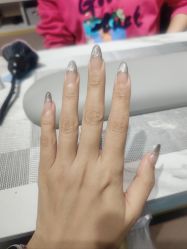 -丽心自助美甲美睫