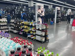 -迪卡侬(越秀公园店)