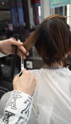 -AKOZO Beauty Salon