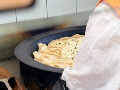 -黄阿姨锅贴大王(万航渡路店)