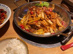手撕扁担鸡-吃饭皇帝大(解放西路店)