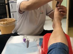 -郑远元专业修脚房(莲花南路春城步行街店)