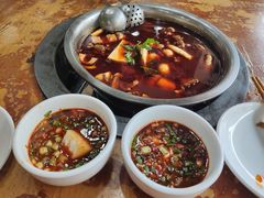 -佘记全家福芋儿鸡(向阳街总店)