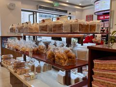 -红宝石·鲜奶小方·海派西点房(南丹店)