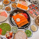 成都美食｜吃到了心心念念的牛排老火锅！安逸～