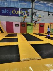 -飞跃蹦床乐园(南山科技园店)