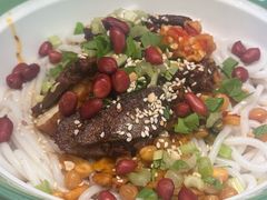 -百春原湖南牛肉粉(百联世纪店)