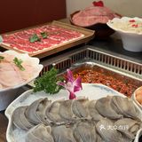 成都12年鲜货火锅扛把子！让我连炫三盘毛肚！