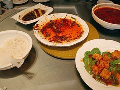 -代术连山回锅肉创始人餐厅(小学店)